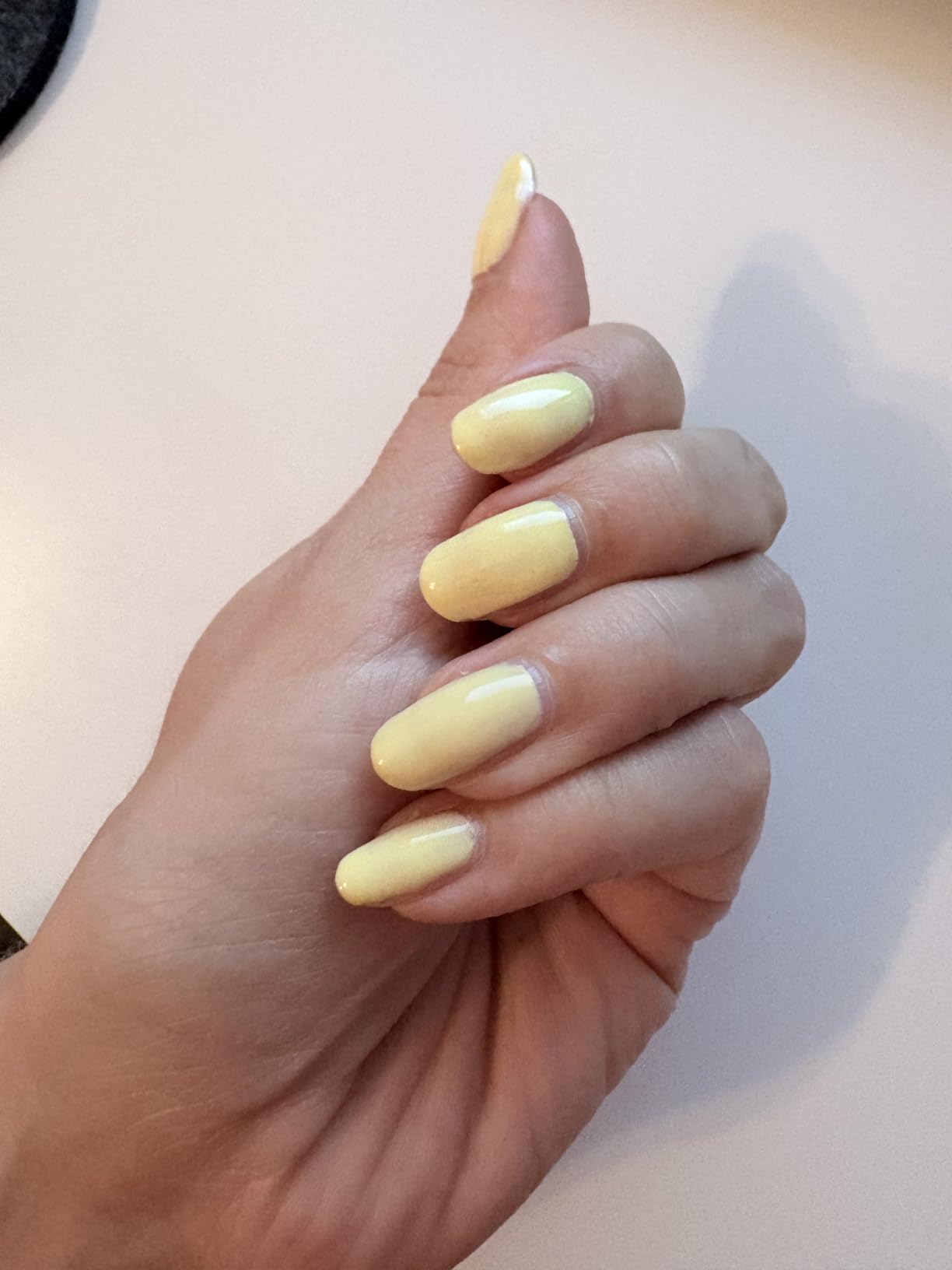 Fröhliches Frühlings-Gelb