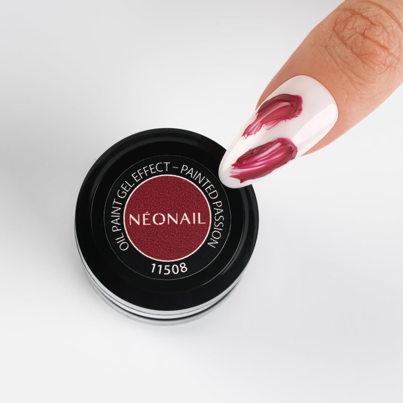 neonail-oil-paint-gel-effect-painted-passion-uv-farbgel-in-rot-f-r-3d-nageldesig image 2