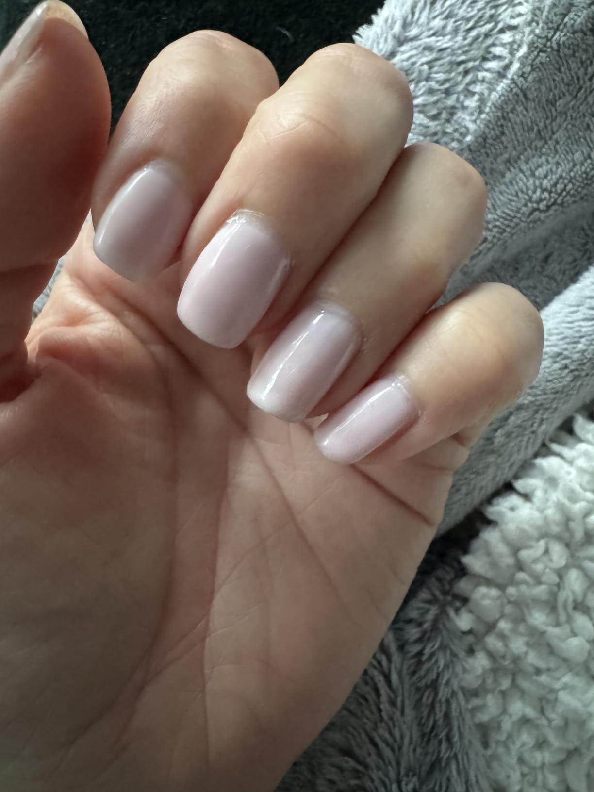 Farbe gut, Halt mittel