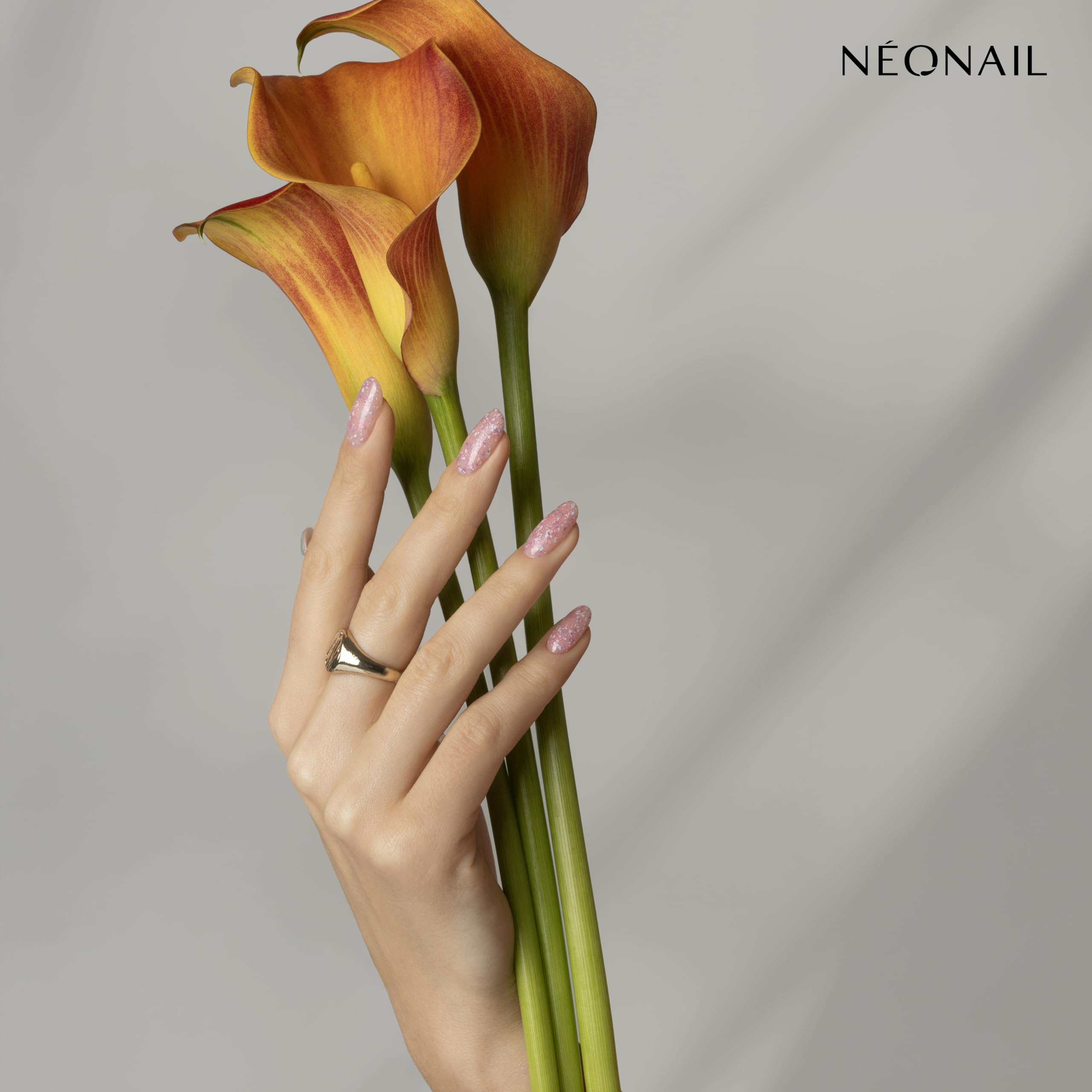 neonail-uv-nagellack-create-art-create-more-glitzer-effektlack-mit-folienpartike image 4